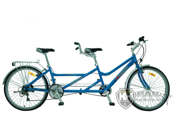 Hãy chiêm ngưỡng hình ảnh chiếc xe đạp đôi Asama AMT 49 đầy mềm mại và sang trọng. Với thiết kế hiện đại và tinh tế, chiếc xe này vô cùng thích hợp cho những đôi bạn trẻ muốn tận hưởng những chuyến đi lãng mạn và đầy kỷ niệm.